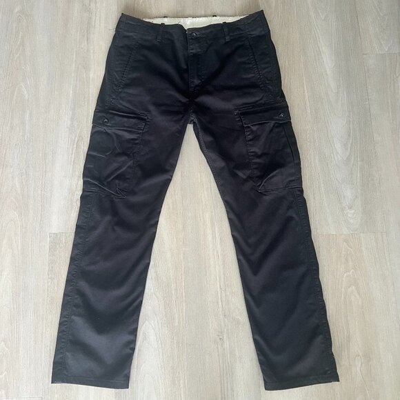 Levi's Cargo Pants Mens 33x30 Ace Black Utility Tactical Outdoor Hiking Camp - Picture 1 of 6
